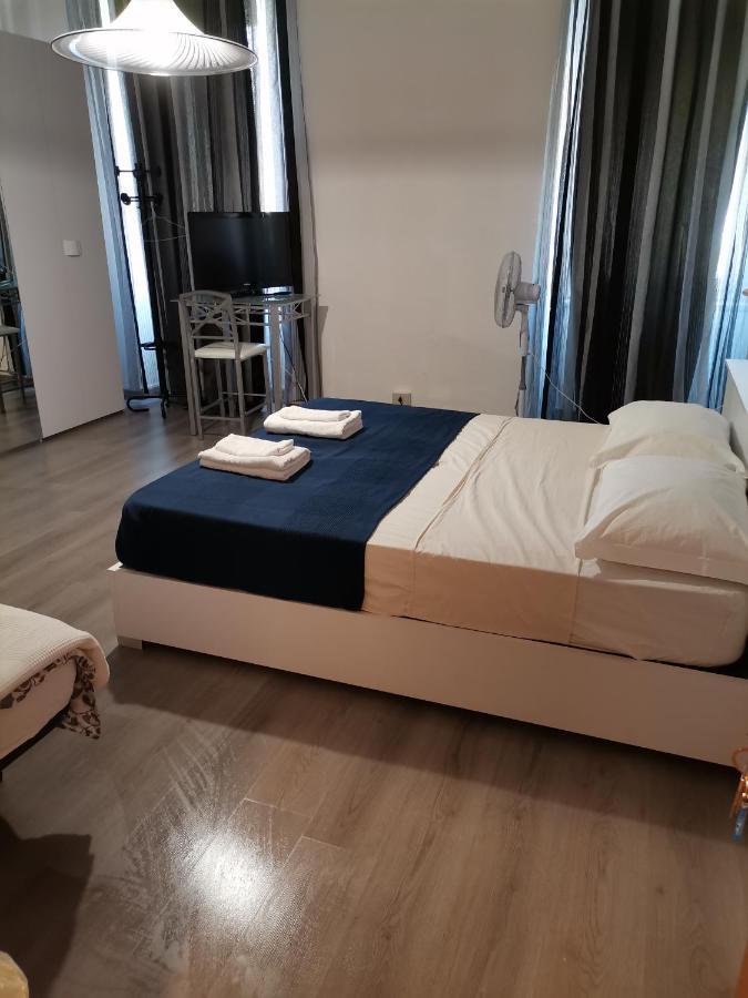 B&B Porto Vecchio Rooms - Stazione Centrale Trieste Exterior foto